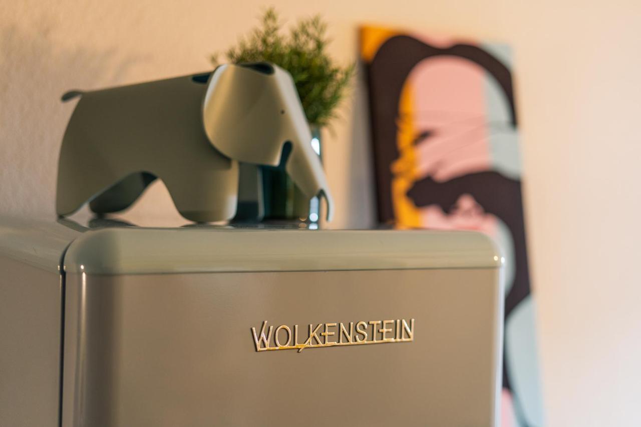 Farbenfrohe Altbauwohnung, Top Ausstattung Фридрихсхафен Экстерьер фото